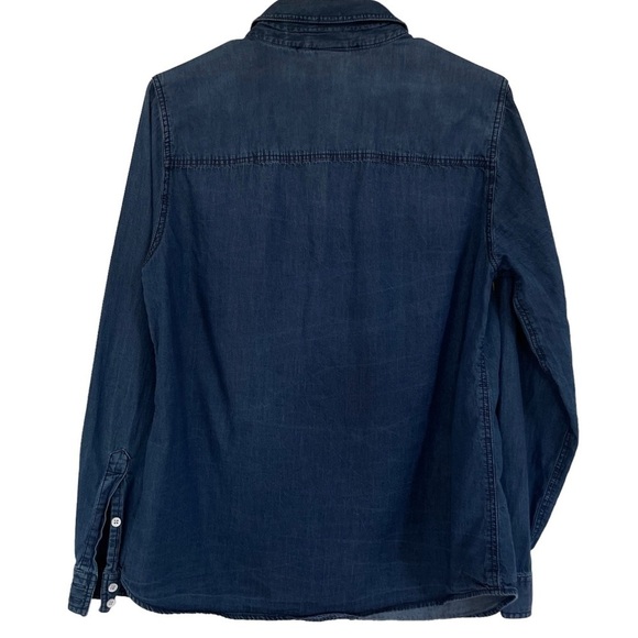 Torrid Taylor Medium Wash Denim Button-Down Shirt in 00 (Medium/Large Size 10) - Picture 5 of 16